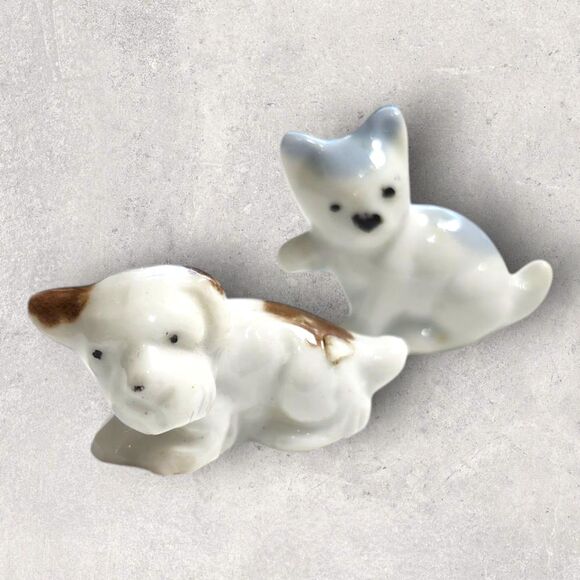 Vintage Japan Miniature Bulldog & Cat Figurines Pair Porcelain MCM Cute Animals - Picture 1 of 13
